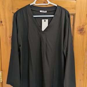 Elegant Black V-Neck Blouse